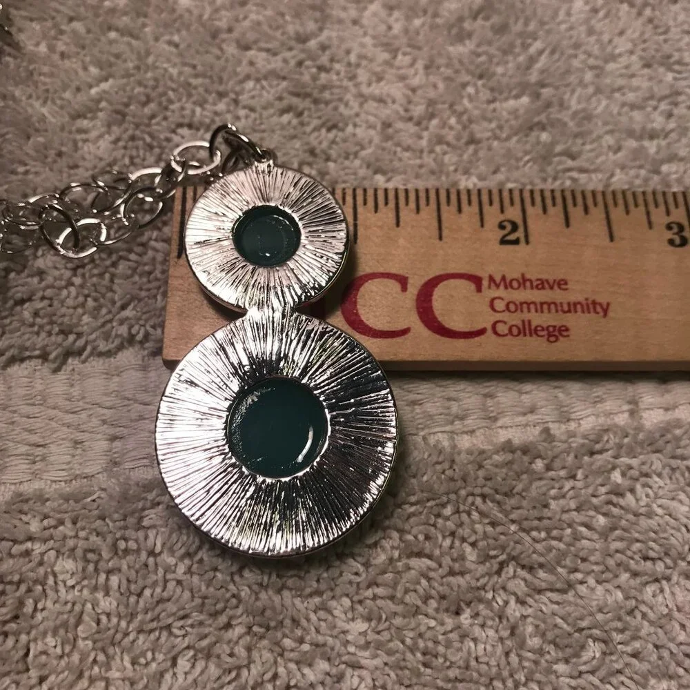 Avon Pacific Opalesque Necklace‎ With Blue Stone & Silver Chain